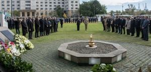 Malvinas: homenaje a los Caídos de la Marina Mercante y Prefectura Naval