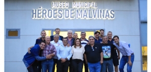 Myrian Prunotto recorrió el Museo Municipal Héroes de Malvinas y se reunió con Excombatientes