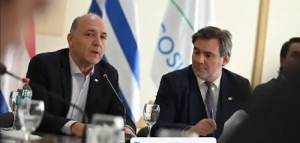 Embajador argentino Carmona abordó la situación de las Malvinas ante el PARLASUR