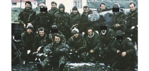“No sabíamos dónde estaban las Islas Malvinas”: el relato del soldado inglés de élite que sobrevivió a la caída de dos helicópteros