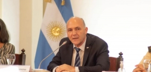 Guillermo Carmona: “Malvinas nos invita mirar al Sur”