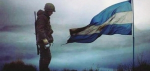 Malvinas: las banderas de guerra del Grupo de Artillería Antiaéreo serán condecoradas en Balcarce
