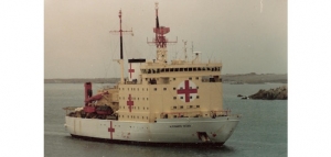 Reseña de uno de los buques hospital durante la guerra de Malvinas: el rompehielos Q-5 ARA Almirante Irizar