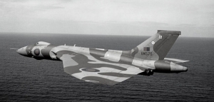  La misión de bombardeo mas larga de la historia, volaron desde las islas británicas hasta Malvinas.